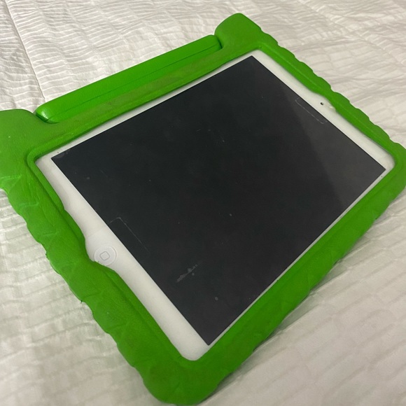 IPad 4 - Picture 2 of 6